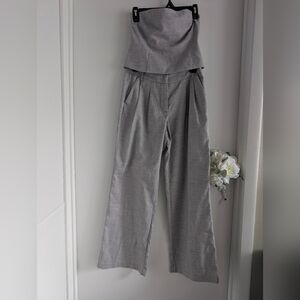 Forever 21 Light Gray Textured Fabric Two Pieces Casual/Formal Outfit